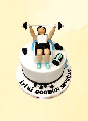 Body Yapan Sporcu Temalı Doğum Günü Pastası
